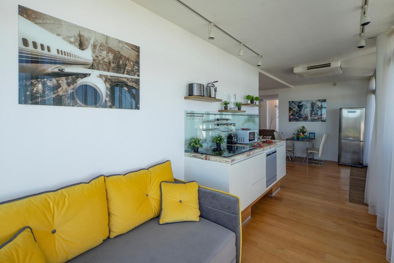 Skyhouse Riga Private Penthouse And Spa Buitenkant foto